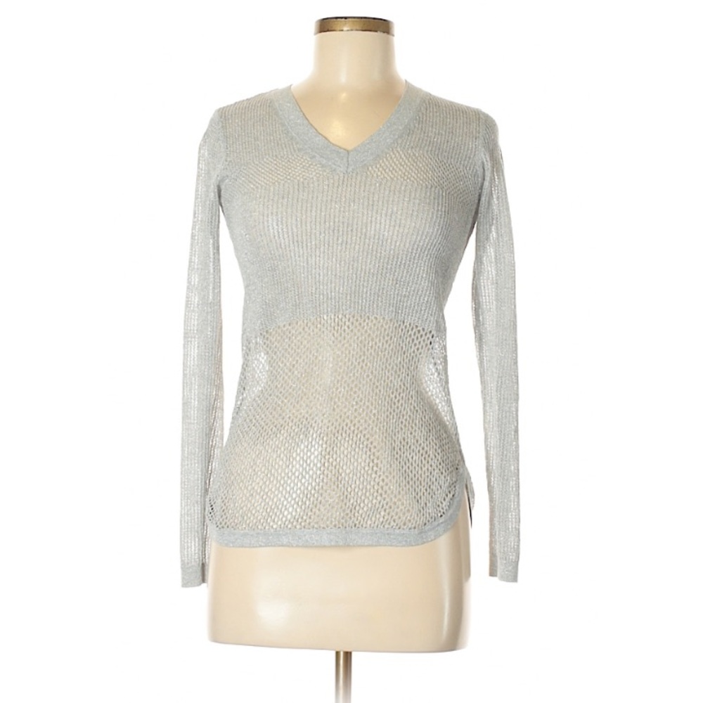 Beautiful gray Tommy Bahama Sweater